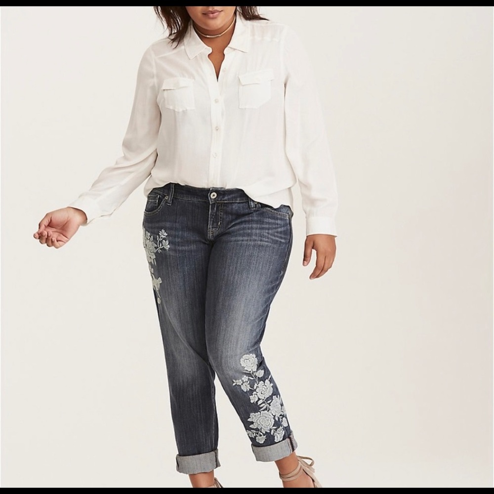 Torrid Premium Boyfriend Jeans w/Embroidery Design